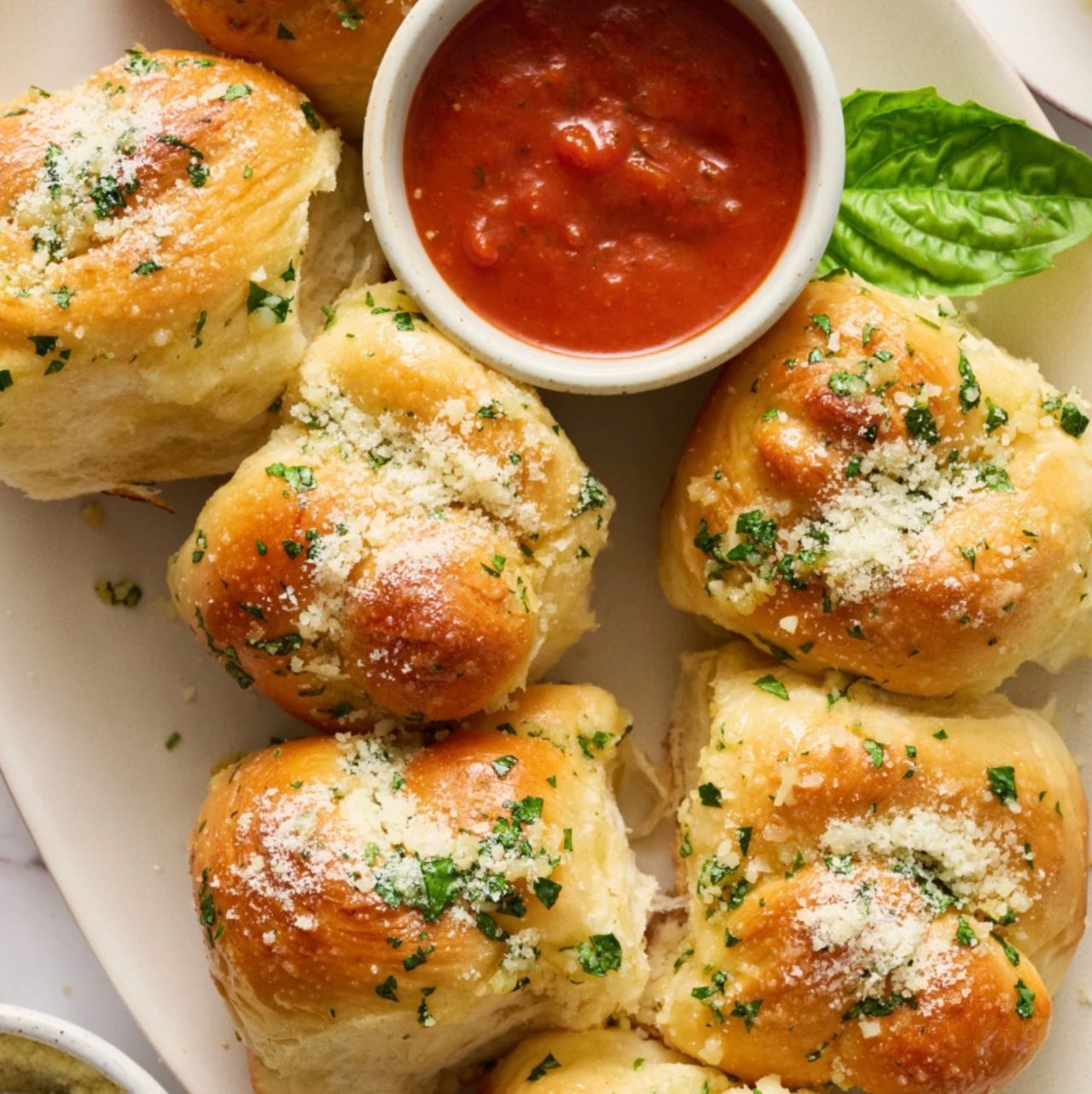 Garlic Knots (6 Pieces).